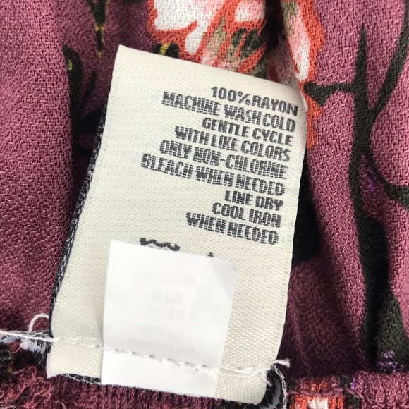 Deco Rose Square-Neck Smocked Top XS - Picture 8 of 8